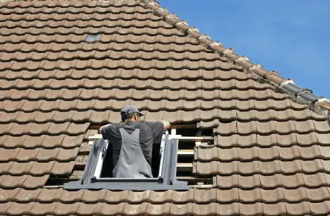 Pose de velux - Val d'Arcomie